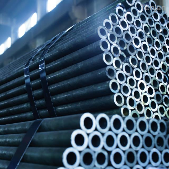 Трубы из легированной стали для машиностроения